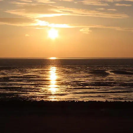 Haus Anni 102 부숨