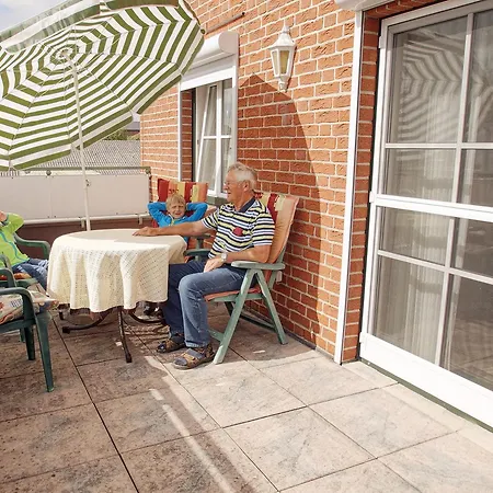 아파트 Haus Anni 102 부숨